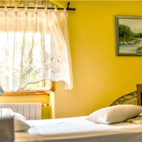 4 Bedroom Villa with Pool in Bicici, Sleeps 8